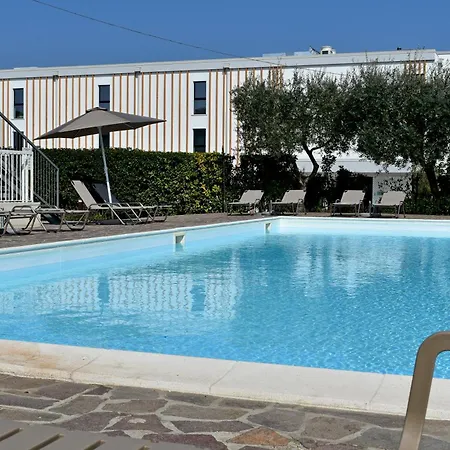 Poggio Al & Lejlighedshotel 3*