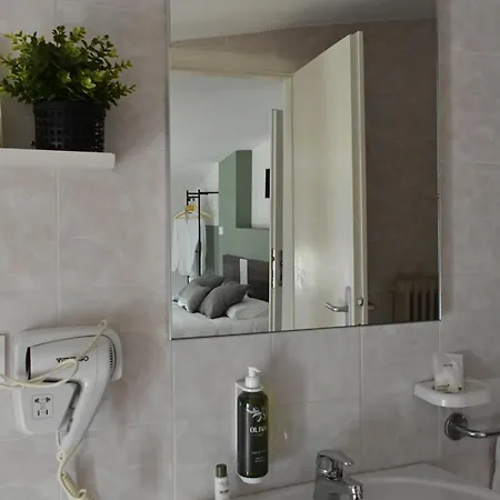 Apartmanhotel Poggio Al Sirmione