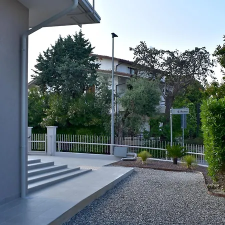 Poggio Al סירמיונה